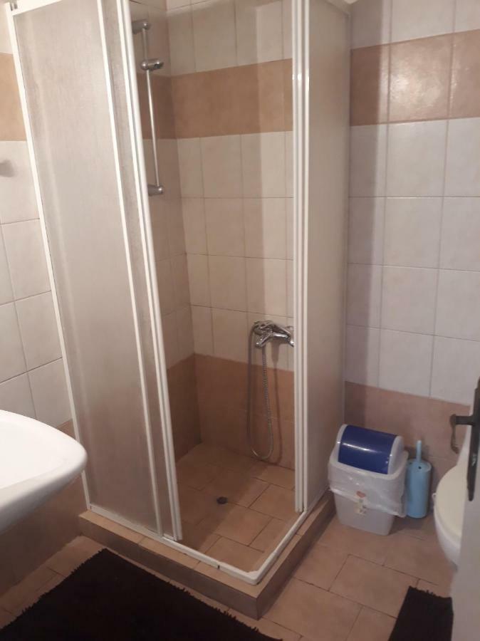 Cozy Apartment In The Center Of Aighion Achaia - Ground Floor - Ισόγειο Στουντιο เอยิโอ ภายนอก รูปภาพ